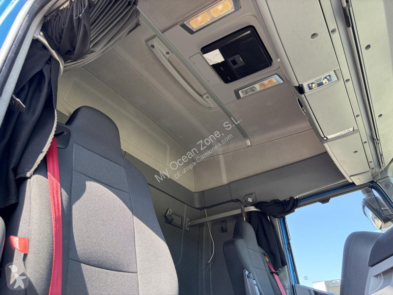 جرار Renault T440