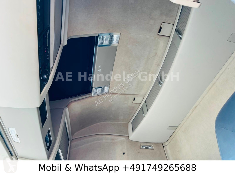 جرار Volvo 500 GlobeXL BL...