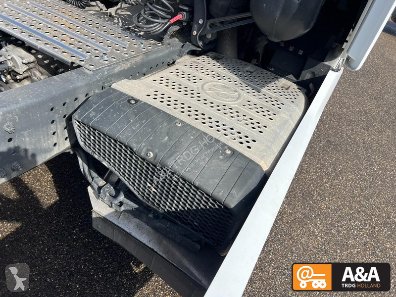 جرار Mercedes ACTROS 1845