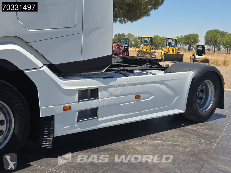 Cabeza tractora DAF + 530 4X2 Retarder 2x Tanks...
