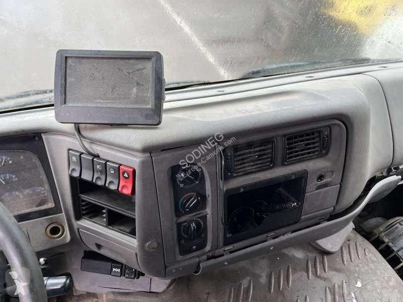 جرار Renault PREMIUM .19 DCI 4X2