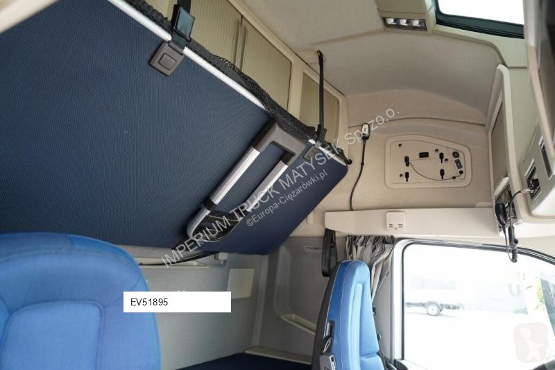 Влекач Volvo FH 500