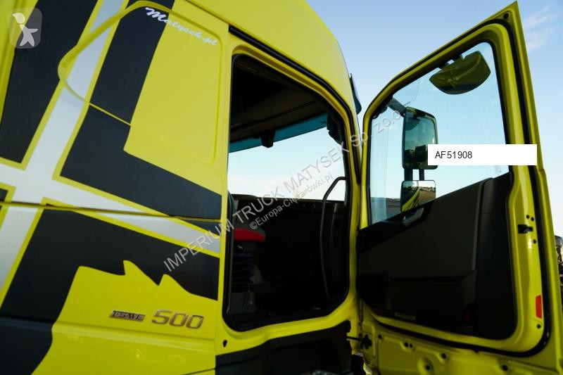 Влекач Volvo FH 500