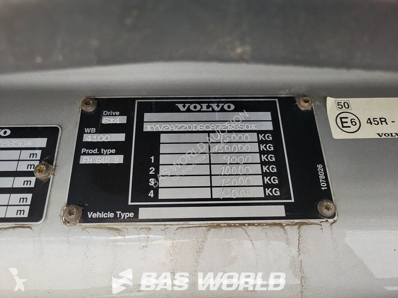 Tractor Volvo 750