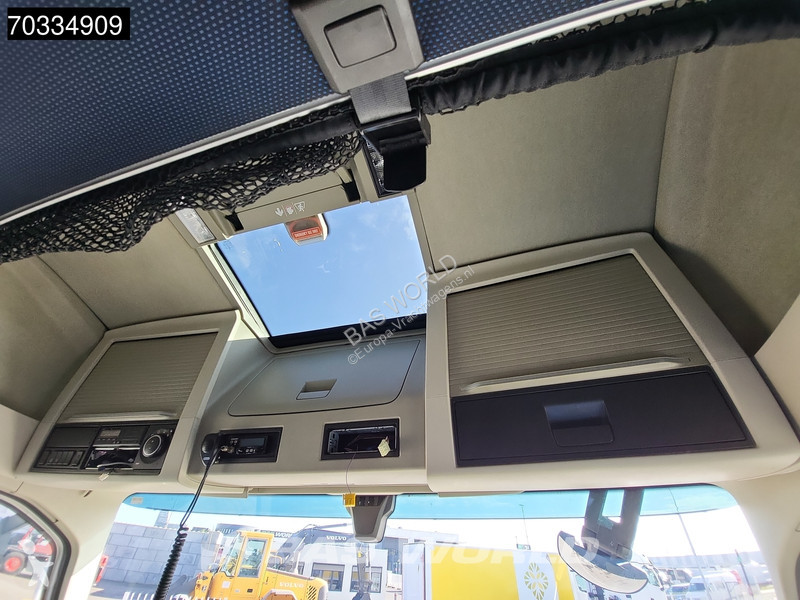 Nyergesvontató Volvo FH 460 4X2 Globe APK...