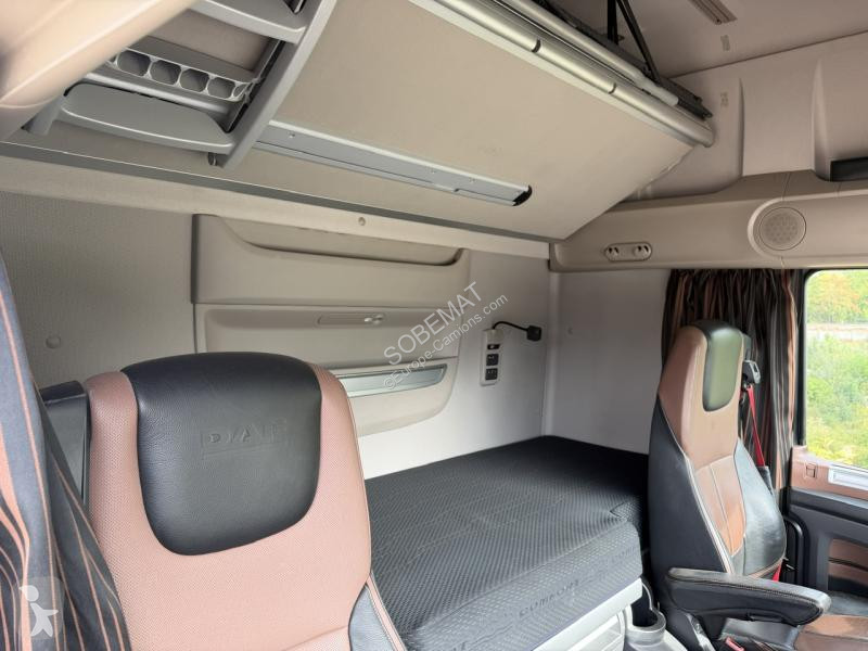 Tracteur DAF 530