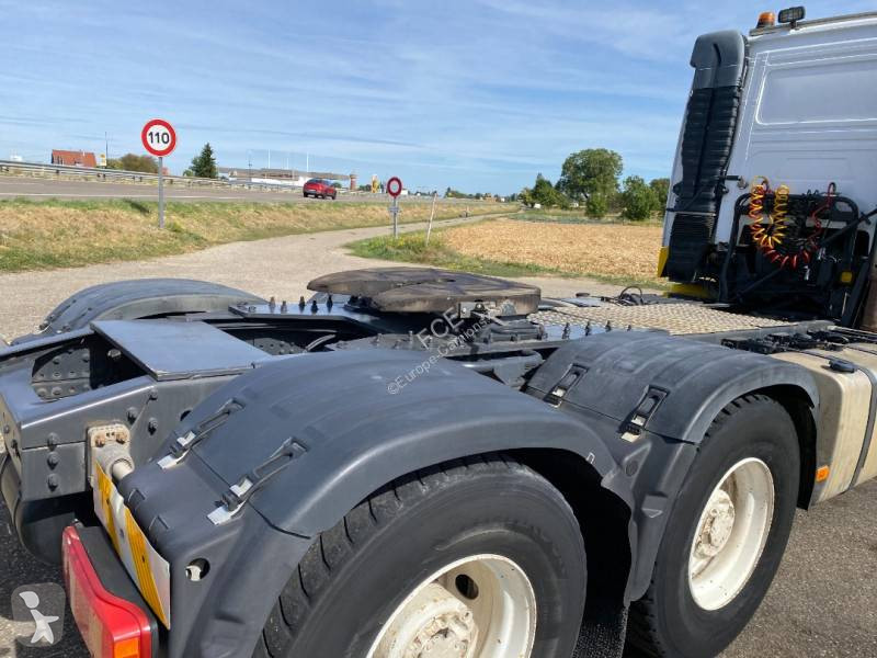 Cap tractor Volvo 580