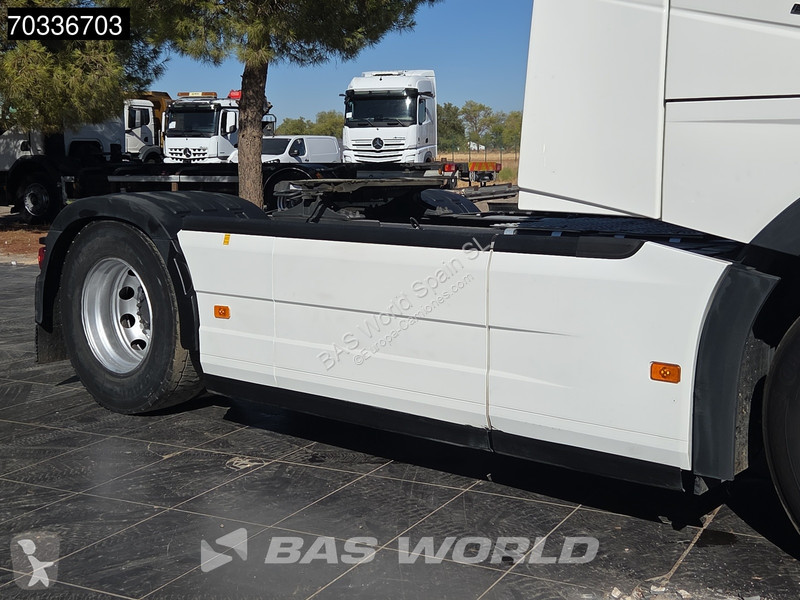 Тягач Volvo 500  4X2 XL 2xTanks Xenon ACC