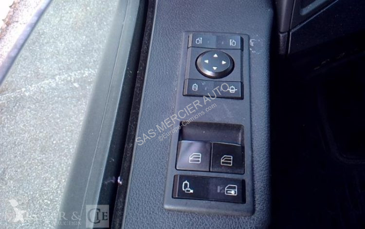Traktor Mercedes