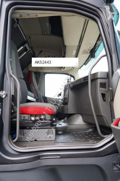 Тягач Volvo FH 500