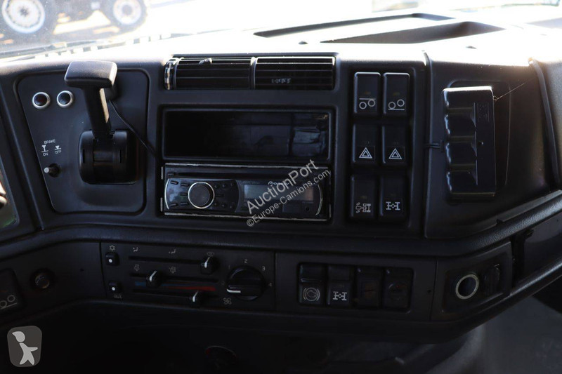 Traktor Volvo 460 Globetrotter