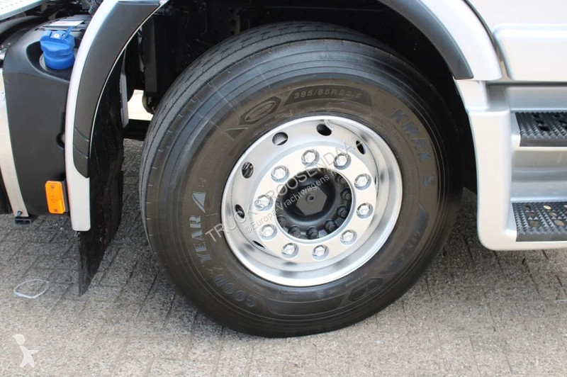 Trekker Iveco 460 + EURO 6 + 4 PIECES IN STOCK