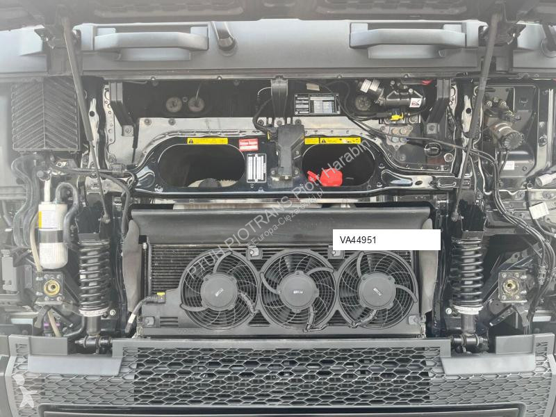 Tahač Volvo FH500 / 2021 / NISKI PRZEB / LEKKI...