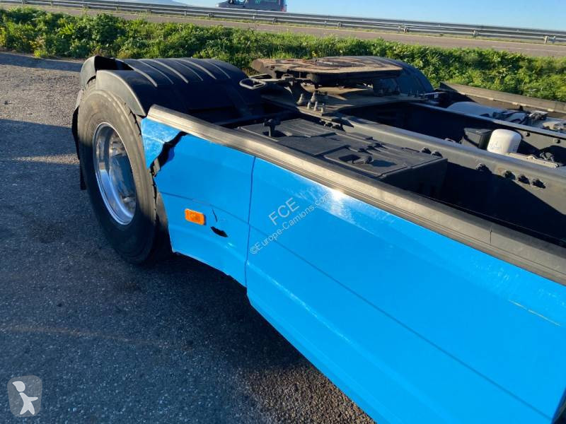 جرار Volvo