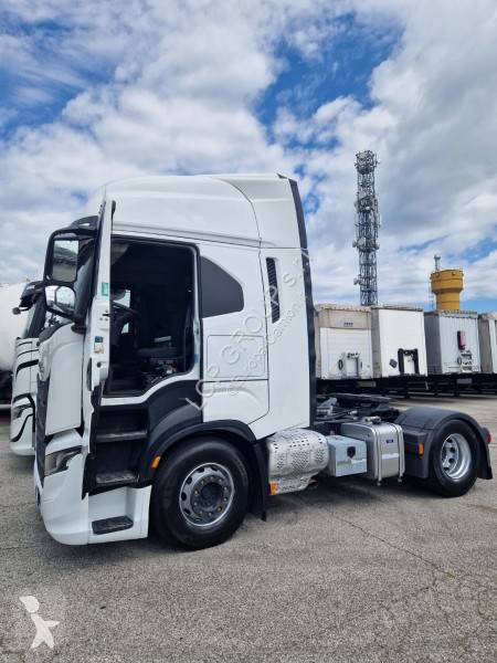 جرار Iveco