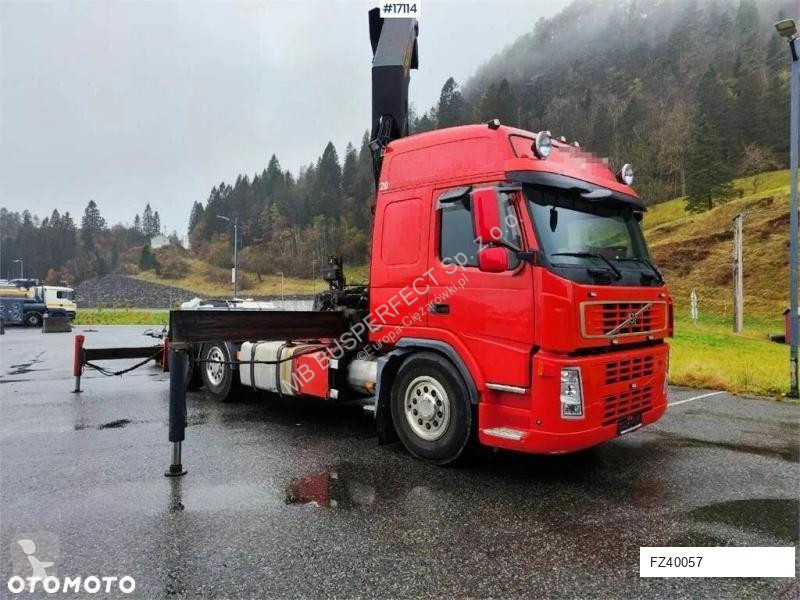 Влекач Volvo PK32002