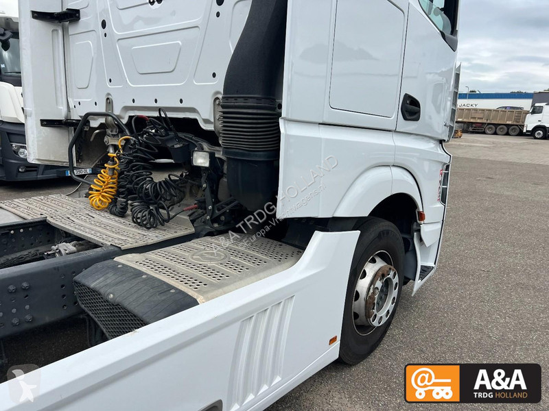 Tracteur Mercedes ACTROS 1845