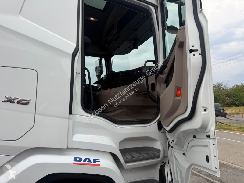 جرار DAF 530 FT Lowdeck/Mega Intarder