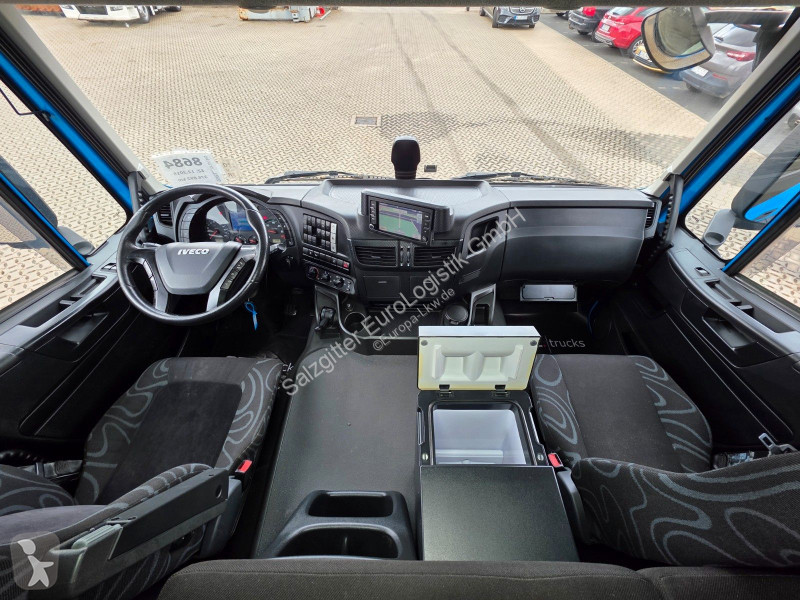 Iveco 400 / Intarder tractor unit