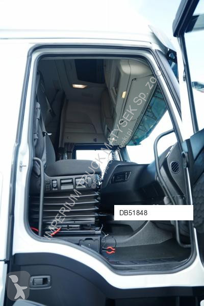 Влекач Iveco / 510