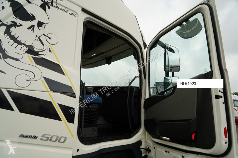Влекач Volvo FH 500
