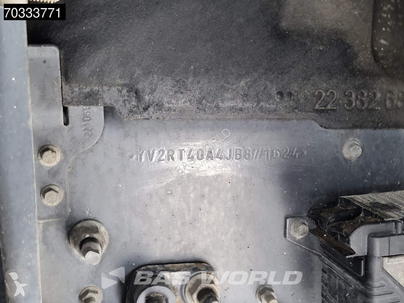 Tahač Volvo 500  4X2 Hydraulic Navi