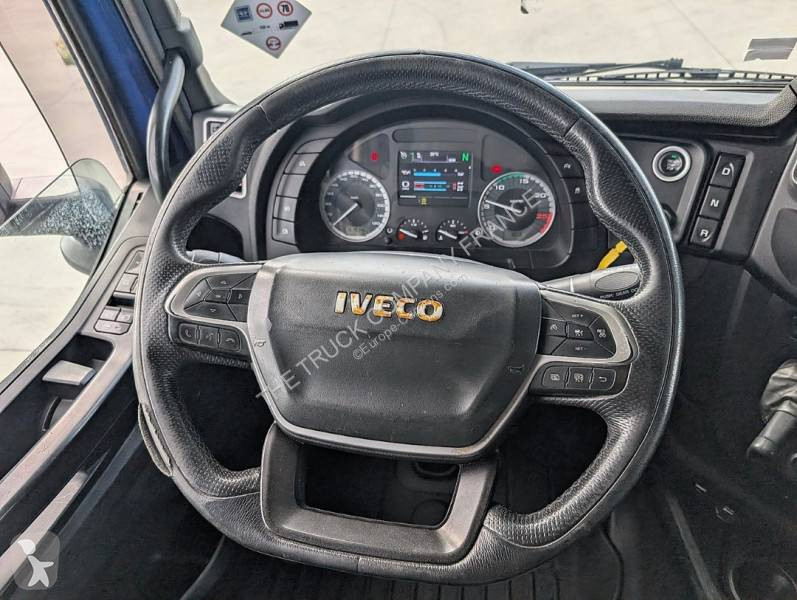 Cabeza tractora Iveco 460 GNL
