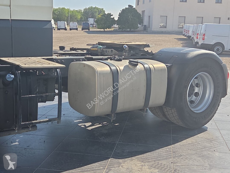 Cap tractor DAF 480