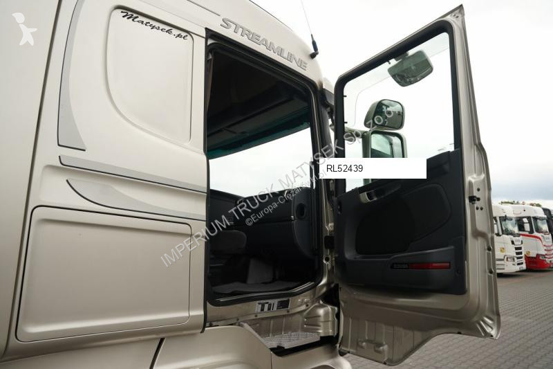 Тягач Scania R 410