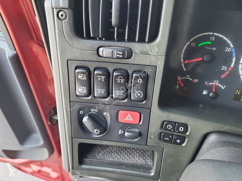 Traktor Scania 480