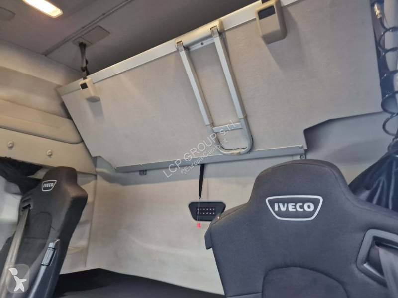 Iveco 530 tractor unit
