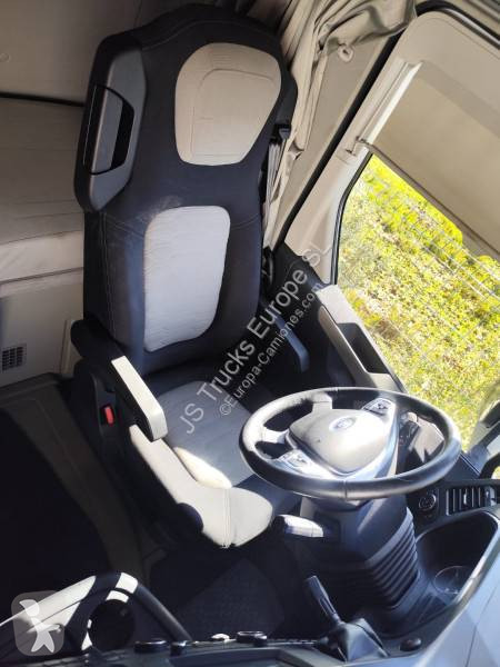 Traktor Ford 500