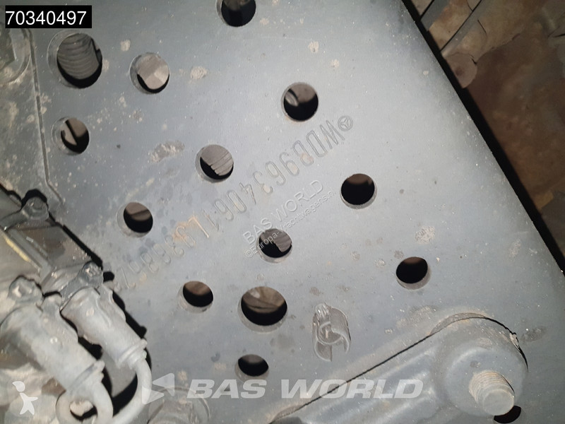 Mercedes 1942 4X2 Mega StreamSpace NL 2xTanks...