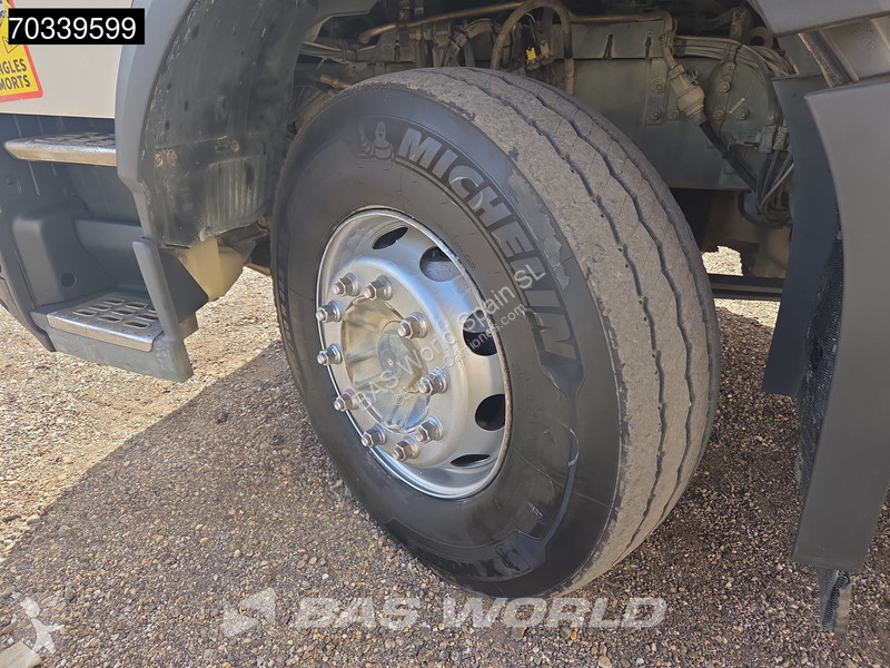 Volvo 450 4X2 Retarder Hydraulic tractor unit