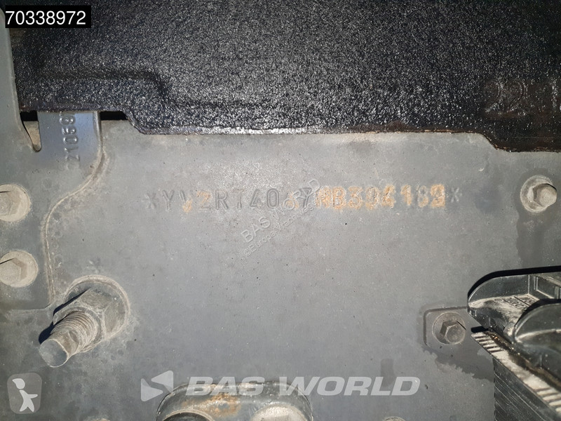 Tahač Volvo 500 4X2 XL 2x Tanks ACC