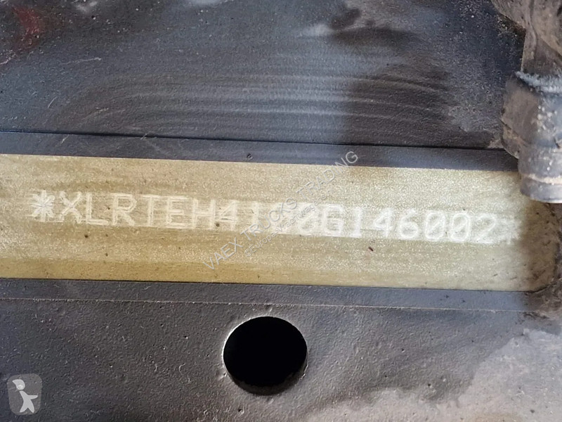 Traktor DAF 440 SpaceCab 4x2 - Full spoiler -...