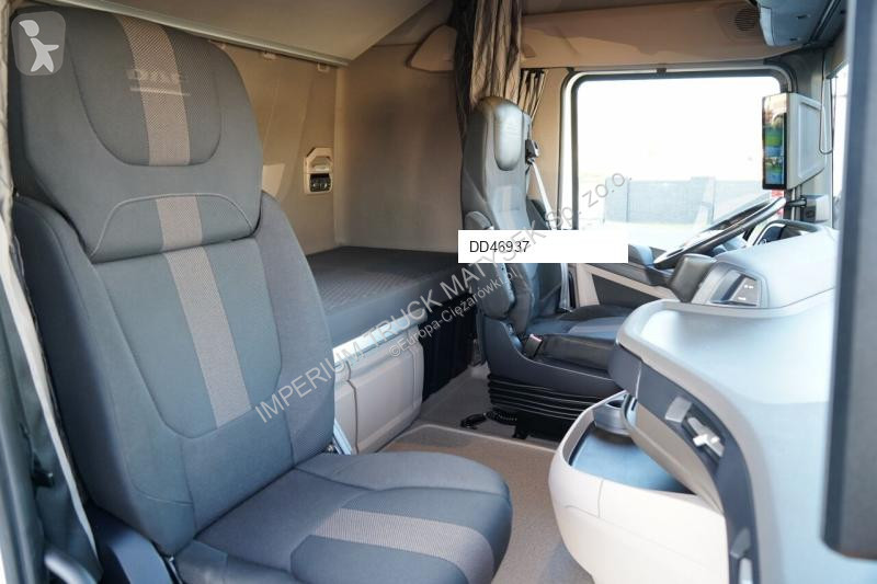 Tahač DAF XG 530