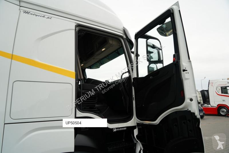 Влекач Iveco / 510