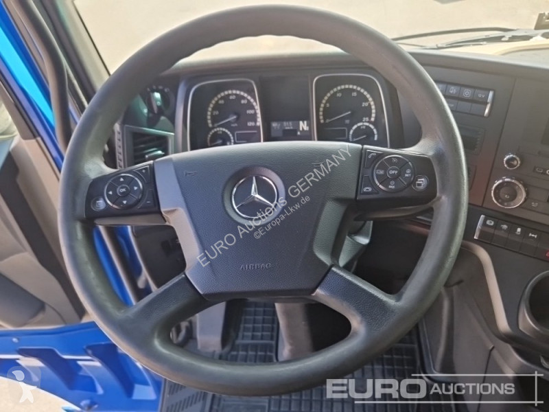 جرار Mercedes ACTROS 1845