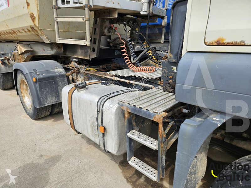 جرار MAN 18.440 4X4H BLS