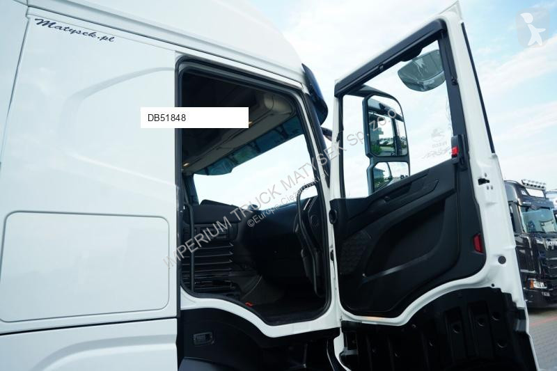 Влекач Iveco / 510