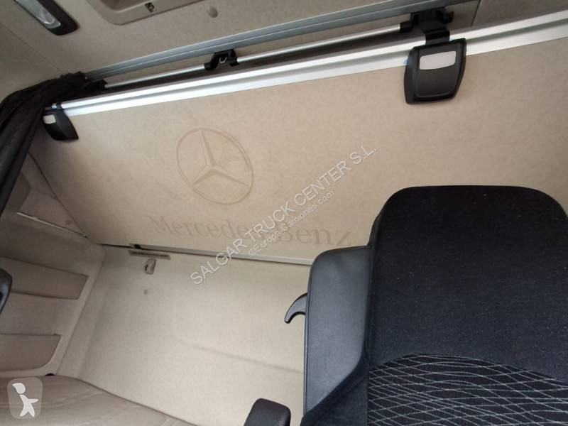 جرار Mercedes