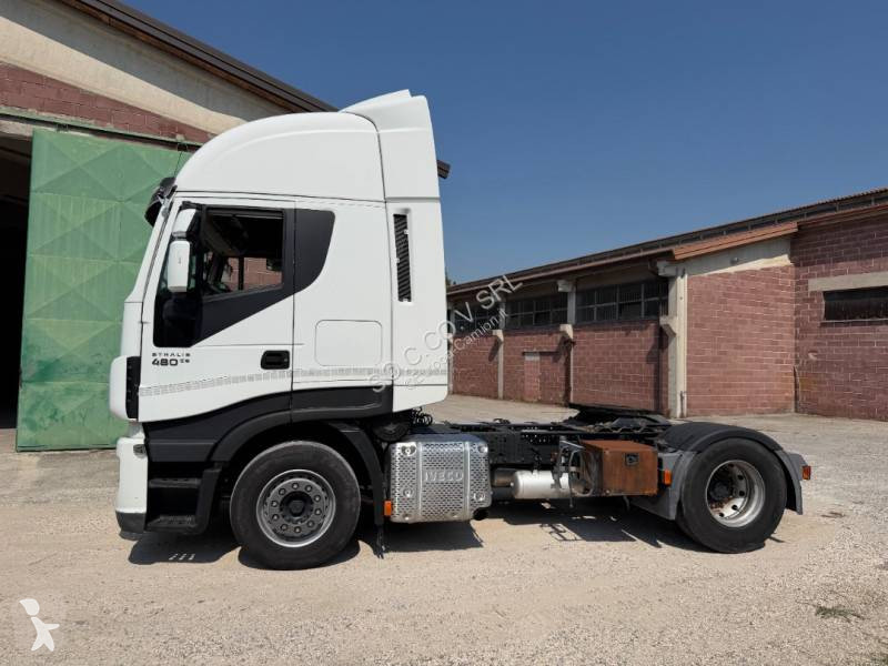 Cabeza tractora Iveco