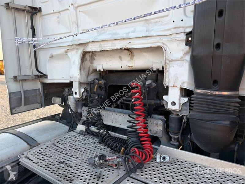 Cabeza tractora DAF 4x2 S/A Sleeper Truck Tractor