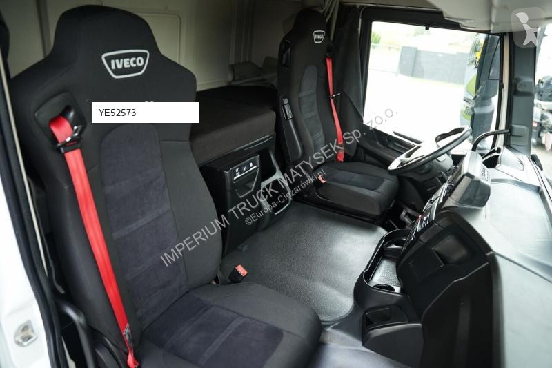 جرار Iveco 420