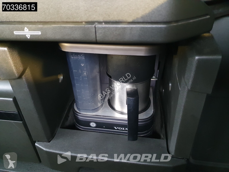 Volvo 750 6X2 Retarder Full-Air 2x Tanks...