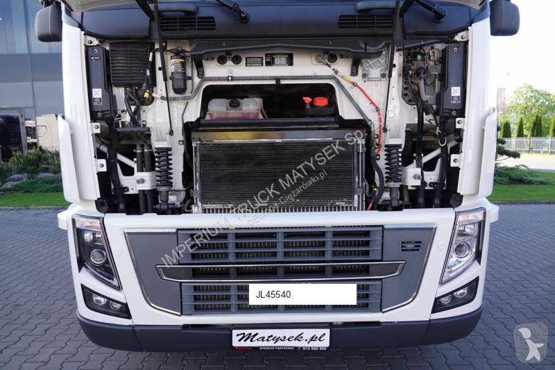 Traktor Volvo / 600 / DMC: 180.000 KG