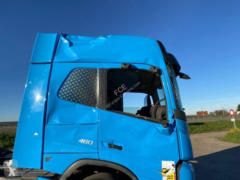 جرار Volvo