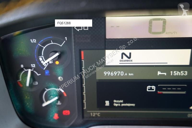 Влекач Renault T 440
