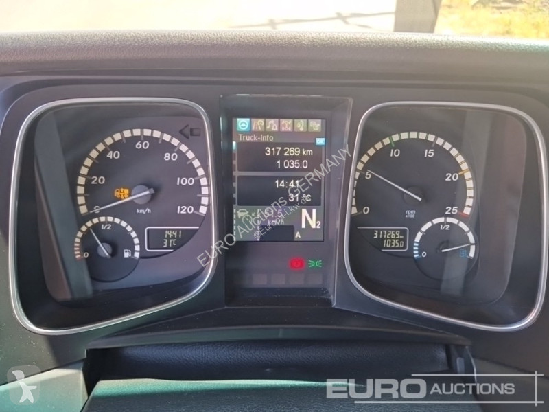 جرار Mercedes ACTROS 1845
